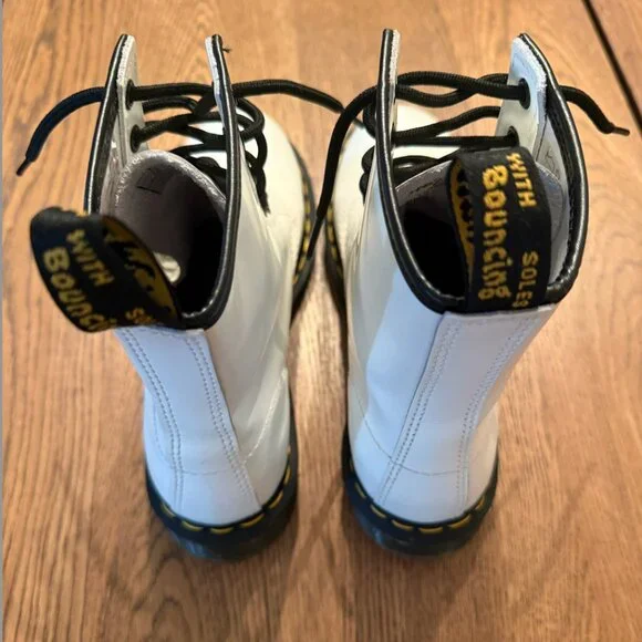 Dr. Martens 1460 Smooth Leather Lace Up Boots - Picture 4 of 6